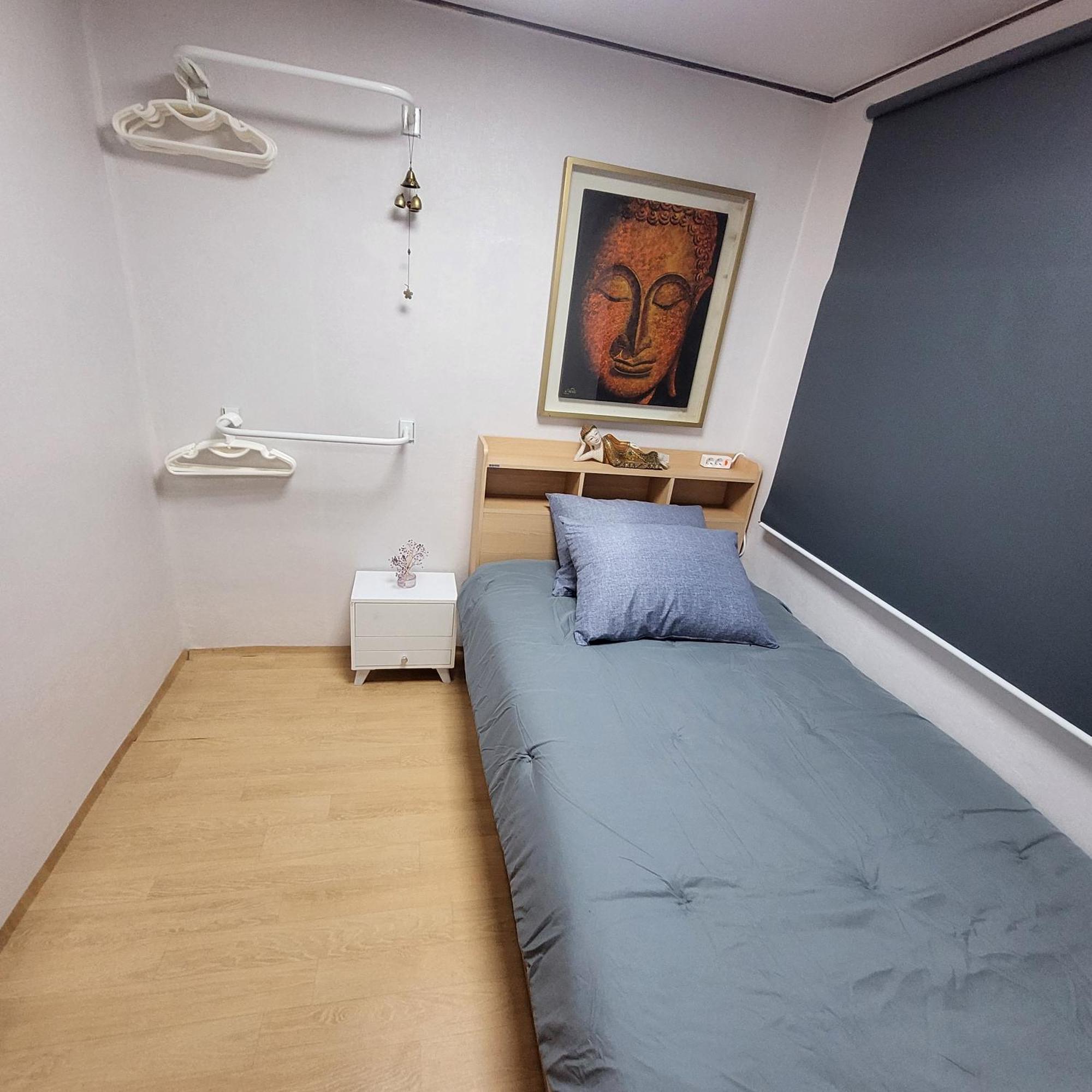 Private - Newly Renovated #8 Apartment *