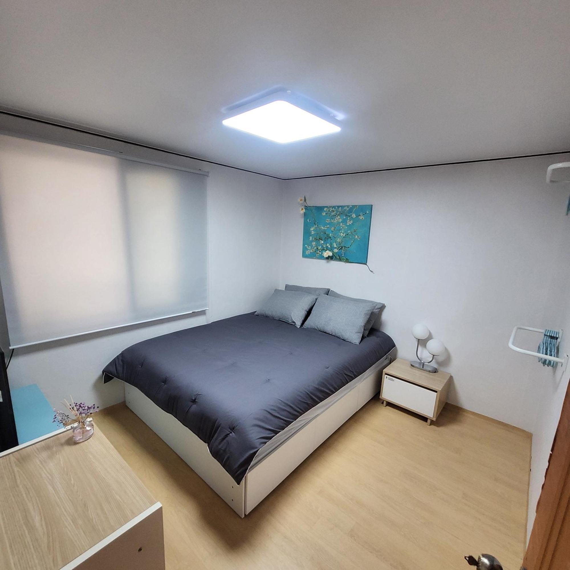 Private - Newly Renovated #8 *
